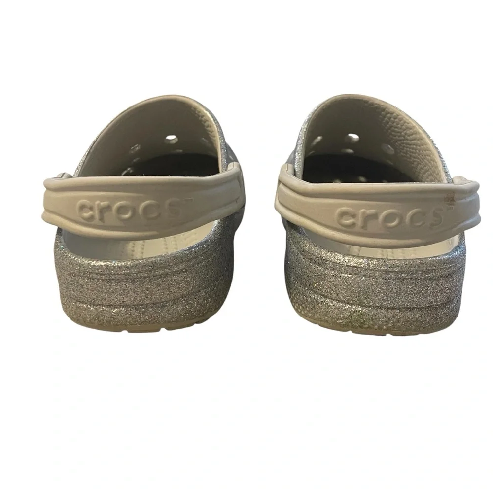 Crocs Women’s Classic Baya Clog with Heel Strap in Silver Glitter Size 7 - Picture 6 of 9